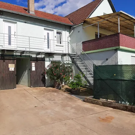 Engelhard's Ferien 公寓 *